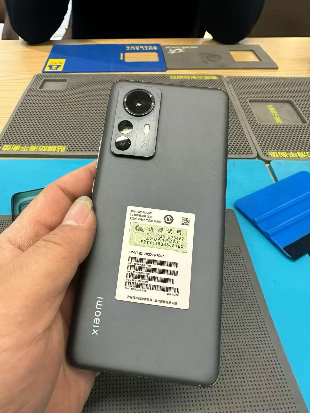 黑鲨手机维修相关参考图片：显示与外观对比